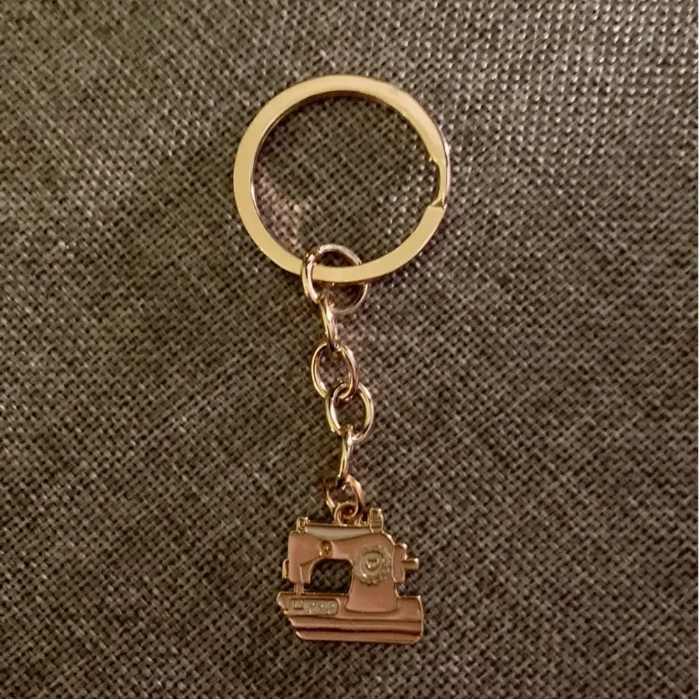 Sewing Machine Charm  Keychain - Picture 3 of 7